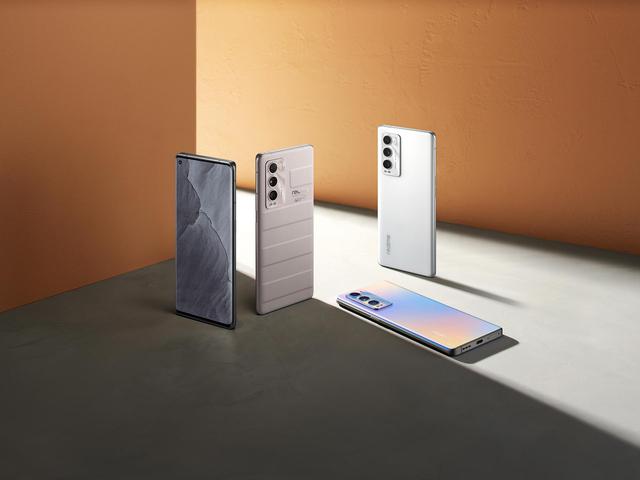 网友选出手机界的十大王者，绿哥手里有闪充王者，你们的呢？