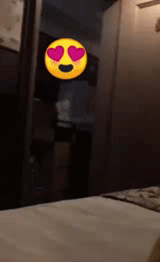 美女的内涵GIF动图：这家医院的服务我给满分