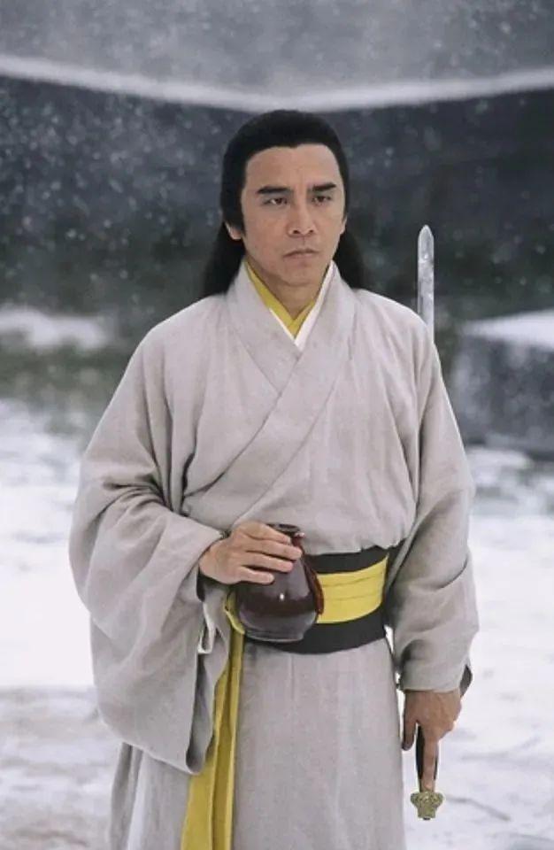 严化尔冬升现任妻子