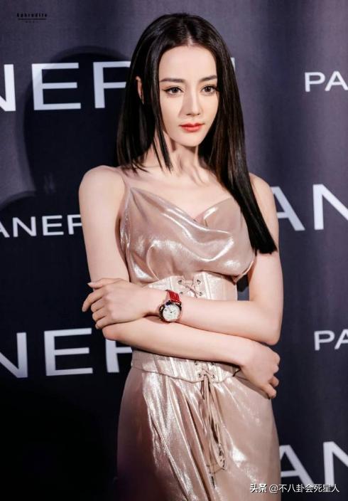 迪丽热巴颜值分析（迪丽热巴颜值分析知乎）