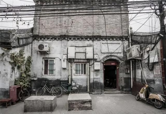 小凤仙的故事:小凤仙：祭奠会上她一袭黑纱送上挽联，却被蔡锷后人讽刺自作多情
