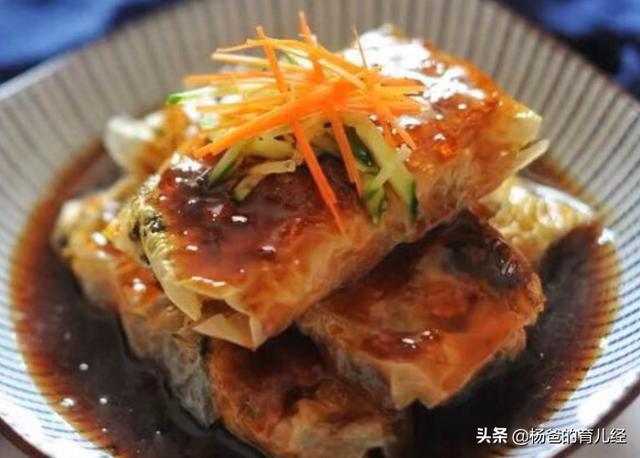 孩子爱吃的腐竹鲜肉卷，外焦里嫩，荤素搭配，吃了一次还想吃