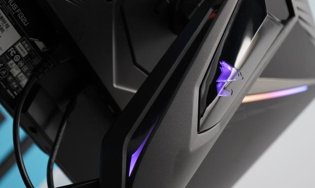 技嘉AORUS FI32U電競顯示器評測：4K+144Hz的高分高刷屏