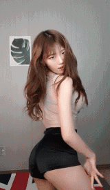 性感内涵的美女GIF：跳的真好看，大王打90分