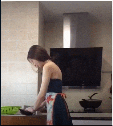 邪恶的美女GIF：8个美女下面给你吃？你的选择是？