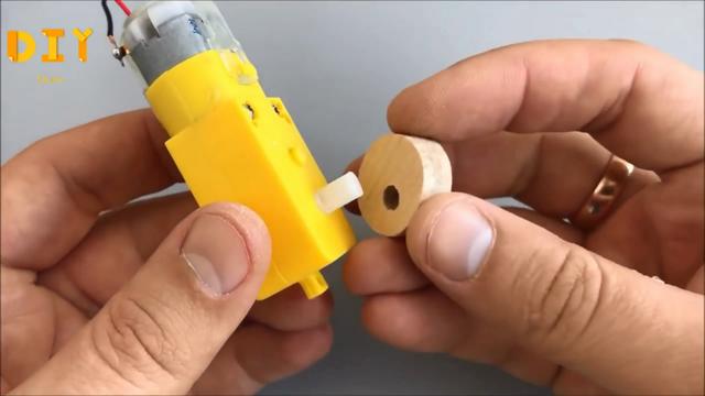 手工制作迷你版的破碎机