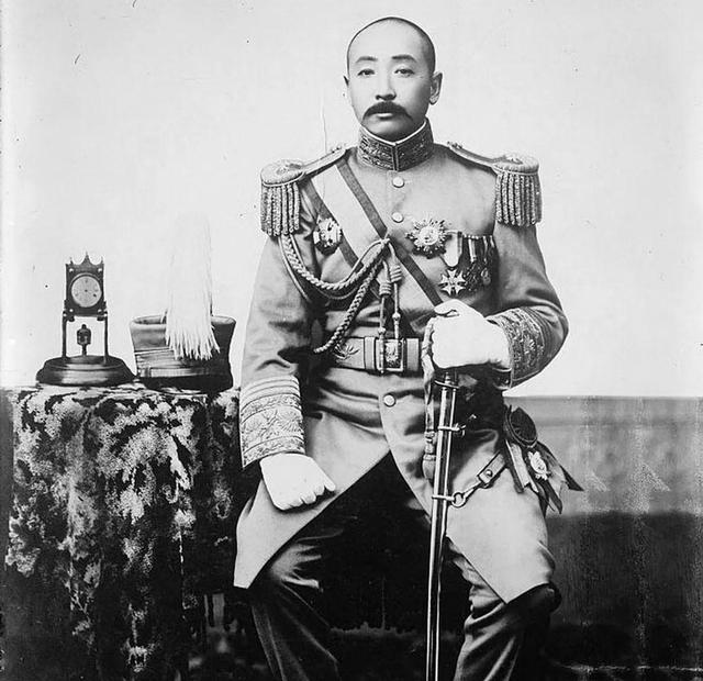 孙禄堂:神枪李书文和武圣孙禄堂都是一生不败，两人的武功，究竟谁高谁低