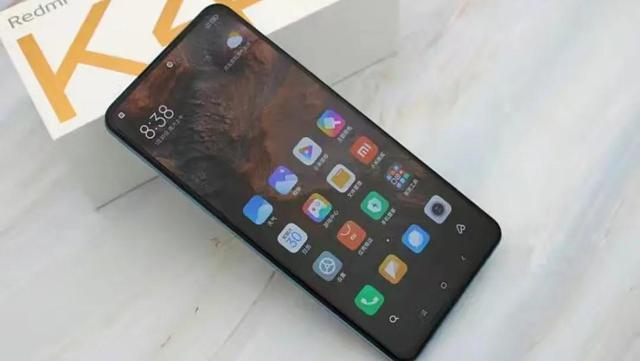 红米K40pro大幅降价，直降700元，骁龙888+E4屏幕，沦为千元机