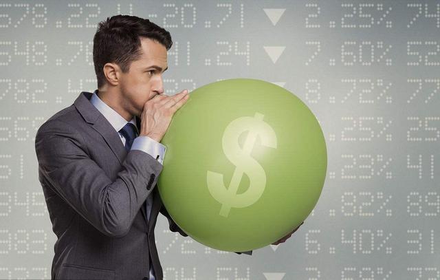 全球开启“涨价潮”，消费者在为通胀买单，普通人该怎么配置资产