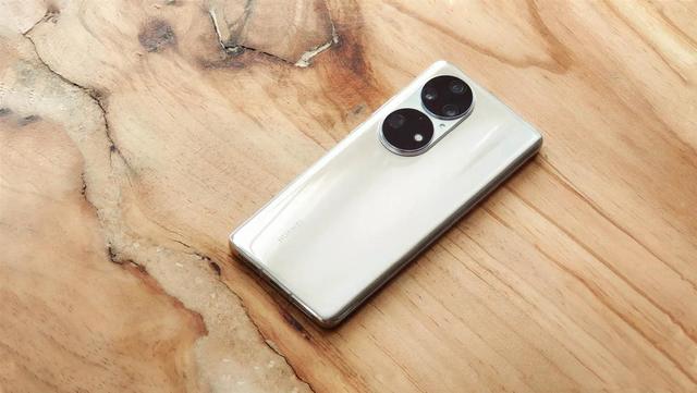 买一台真正好用的手机定要达标的4要素：别心急，预算不够再忍忍