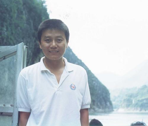 王朔照片:王朔：此生最对不起妻女，死后财产全归徐静蕾，将王子文置于何地