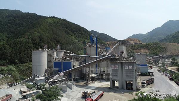 正规砂石公司