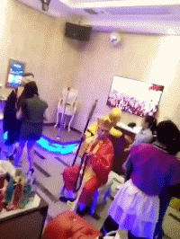 搞笑有趣的动态图GIF：这是个有想法的飞机