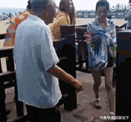 美女的动态图图片：女人的秘密都被你暴露了
