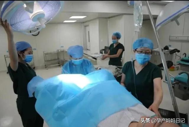 本来不喜欢小孩子很抵触做妈妈，觉得有老公和狗狗已经很幸福了②