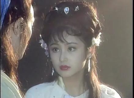 聊斋志异婴宁:“憨女”婴宁：《聊斋》中最爱笑的女妖，言语率真让男友脸红