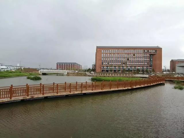 宁波大学图书馆