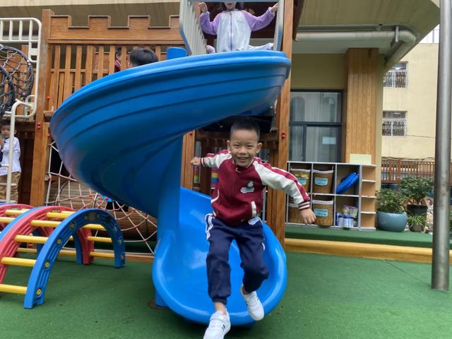 金水一幼中、大班开学第一天掠影