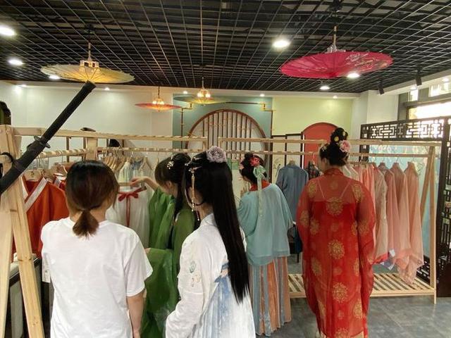 汉服加盟,汉服体验馆的正确经营之道你真的了解吗?_瞧这网