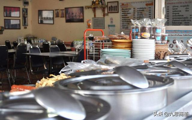 一家刚开业的早餐店，巧妙运用“爆品”思维，最终收款27万