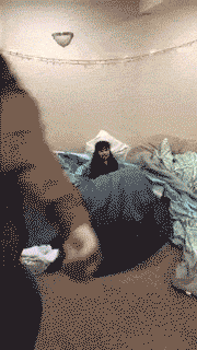 搞笑的GIF图：如果生孩子不是为了玩，那将毫无意义！