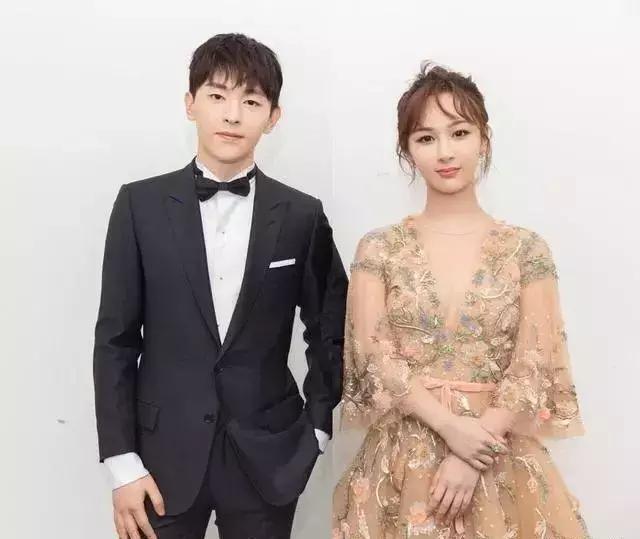 杨紫公开恋情是邓伦(杨紫任嘉伦采访时互怼)