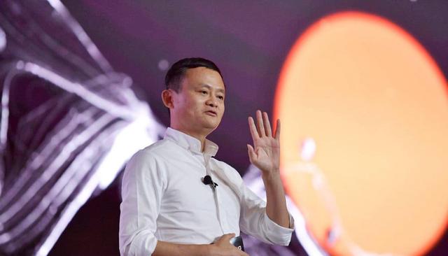 贵得离谱的定制手机，究竟是“智商税”，还是身份的象征？