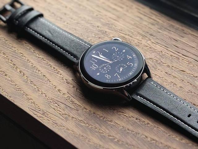 「谁才是穿戴机皇？」OPPO Watch 2 ECG版 VS 华为 Watch 3 对比测评