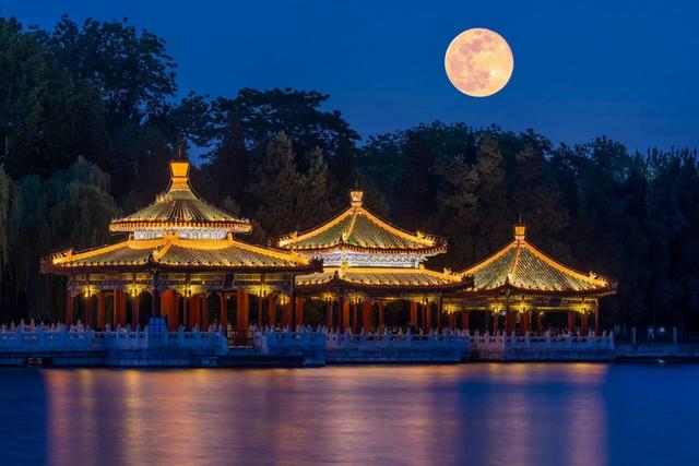 中秋节思乡的诗句有哪些（10首经典中秋古诗词）