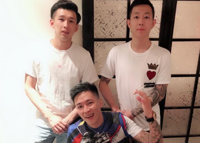 网红王小源刘一手齐聚为大哥天佑过生日粉丝真兄弟