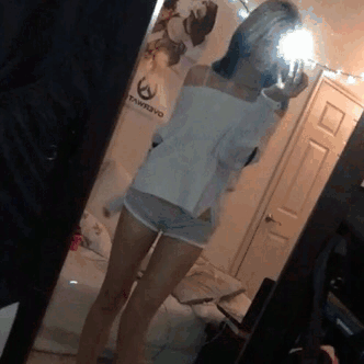 内涵美女动图：小姐姐，你拍照的姿势不对