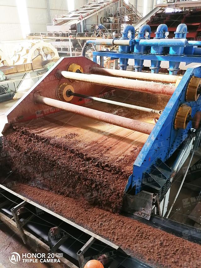 包含在河边建筑废料制砂机的词条
