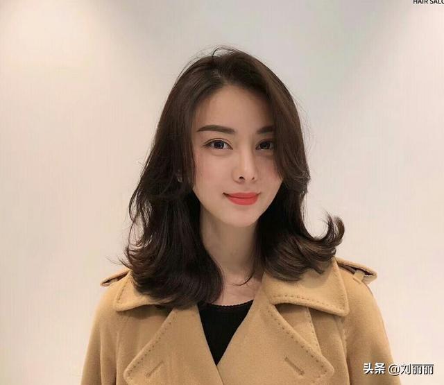 「刚刚宣布」最新齐肩发型图片女_最新齐肩发型图片女烫发