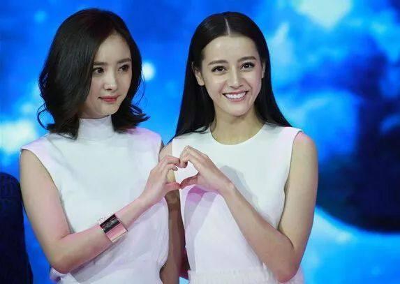 热巴微博评论都是过百万(明星都是怎么评判热巴的美貌的)