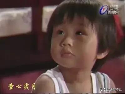 5岁女童化纯欲蜜桃妆，什么样的妈妈会让女儿做这种美妆博主？