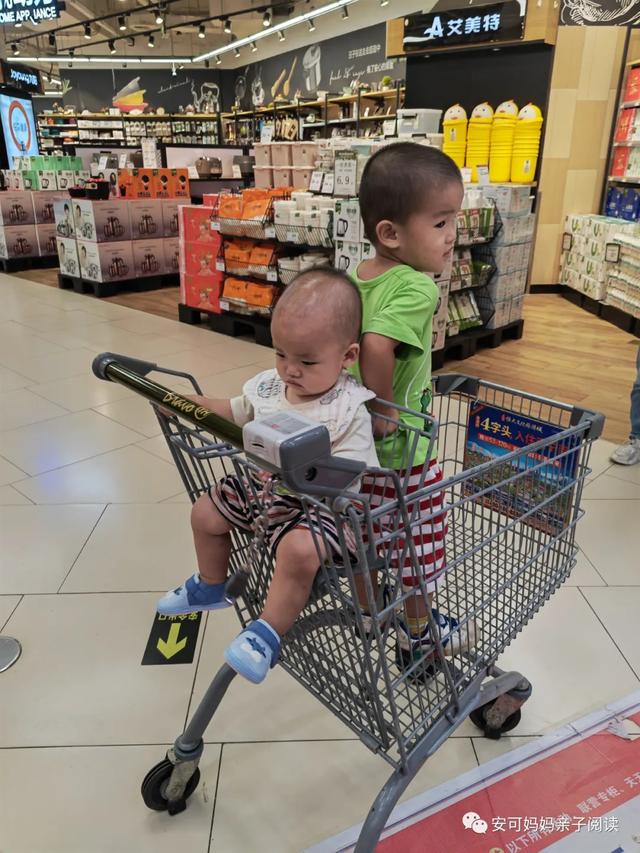 以前英语那么差的我，现在竟然生活中可以洋洋洒洒给孩子输入