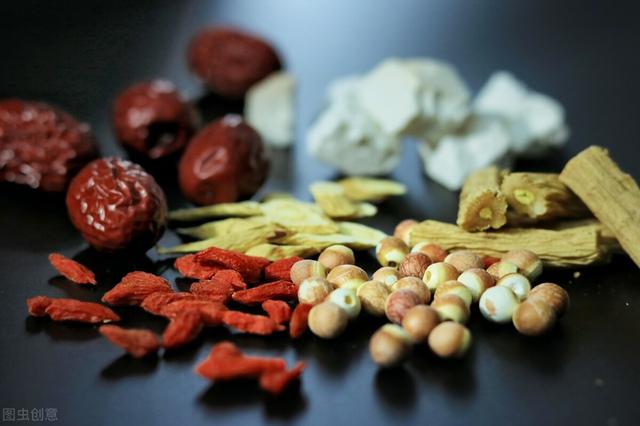 容易有反应，一动就出汗，滋阴清热，现在恢复了