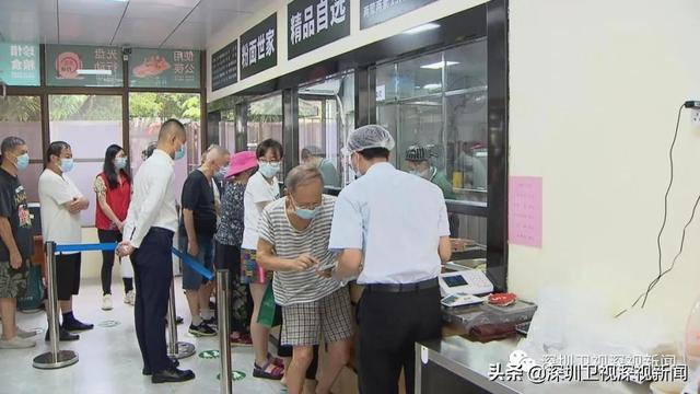 有了这个食堂 居民们欢呼：不用做饭了