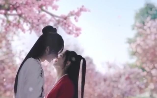 段九娘:《有翡》大结局惨淡收官，赵丽颖全程不走心，王一博借光上位失败