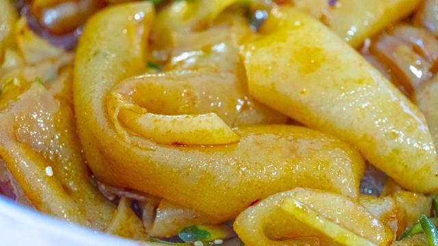 春季湿气重，建议多吃“3菜2豆2肉”，少吃2果，健脾祛湿健康过春