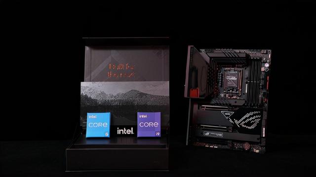 「重磅首发」Intel酷睿i9 12900K性能称王，ROG  Z690搭载实测
