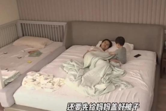 “太子妈”无脑护娃，亲自做值日被批，反向育儿才是硬道理