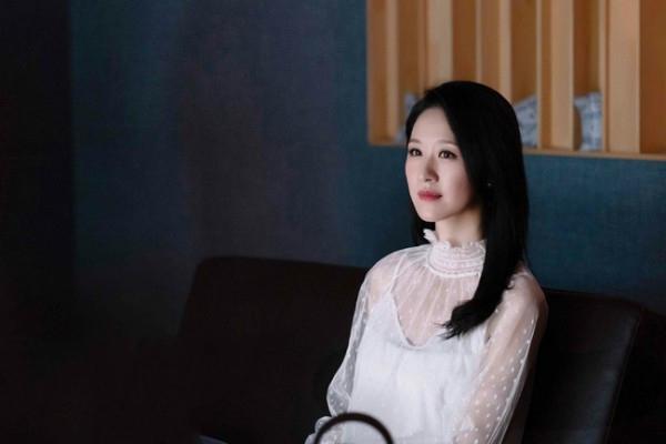 《枕上书》的缈落,曾演《将军在上》,《斗罗大陆》饰柳二龙 — 恋爱