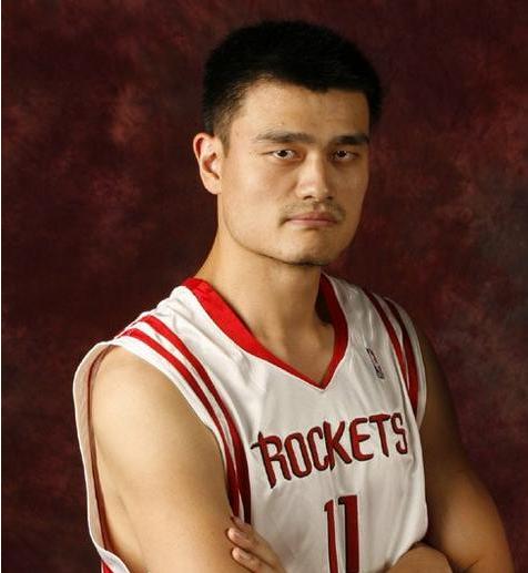 李易峰自信的眉毛是什么鬼?那些有囧字眉的明星你知道几个呢?