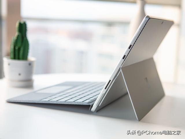 微软的固执与用户的偏执 Surface Pro 8评测