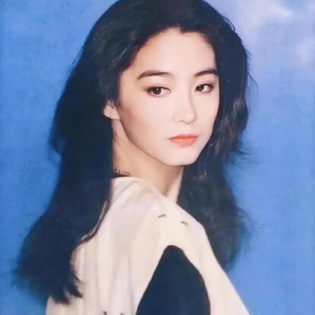 关晓彤头像图片大全集合(关晓彤惊艳写真照高清头像)-天晟网