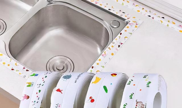 上海发现一户人家厨房 收拾得干干净净 真是值得借鉴 新闻红