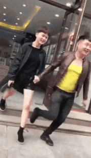 爆笑的动态图片gif：流水线工人的最高境界：加藤鹰生产线