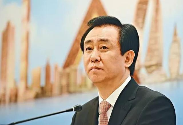 老板娘跑路？恒大爆雷后，才看出许家印和段永平的差距有多大