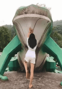 让人欲罢不能的美女GIF动图：兄弟咋这么没出息，不行换我！